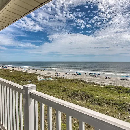 Bright Beachy Condo With Boardwalk Access And Patio!
